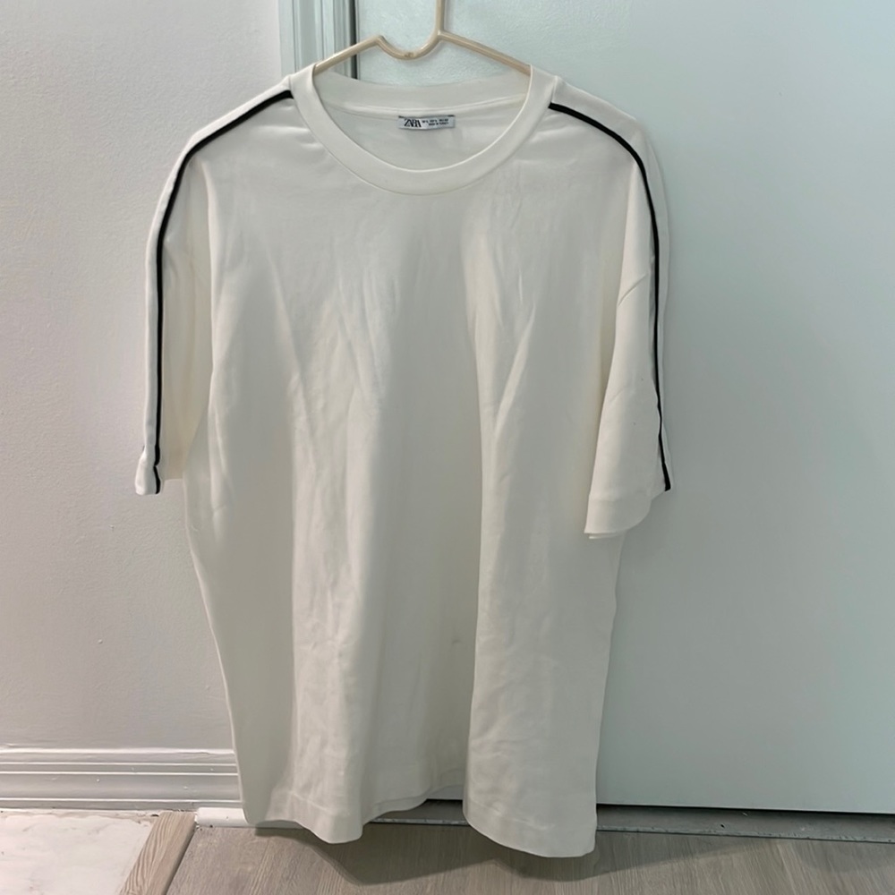 Zara white t-shirt with black stripes, size L